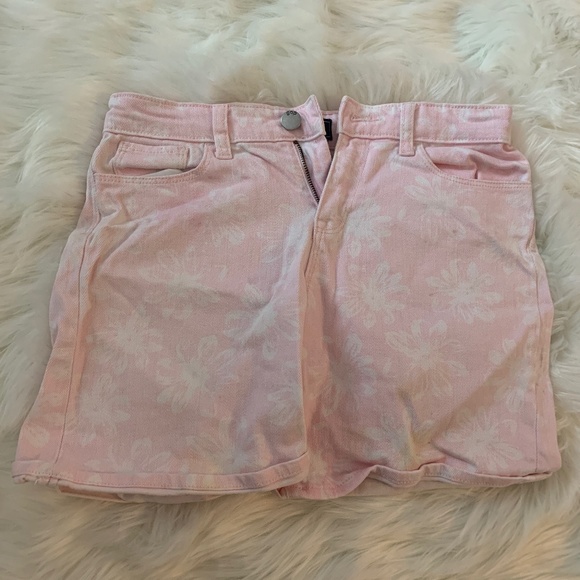 Pink and white floral jean shorts - Picture 1 of 1